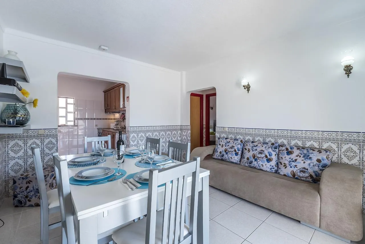 Villa Mar With Private Pool Albufeira