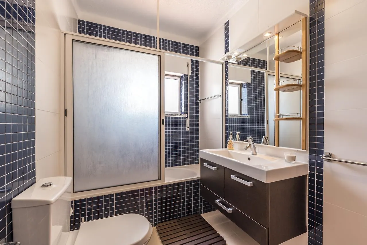 Villa Mar With Private Pool Albufeira